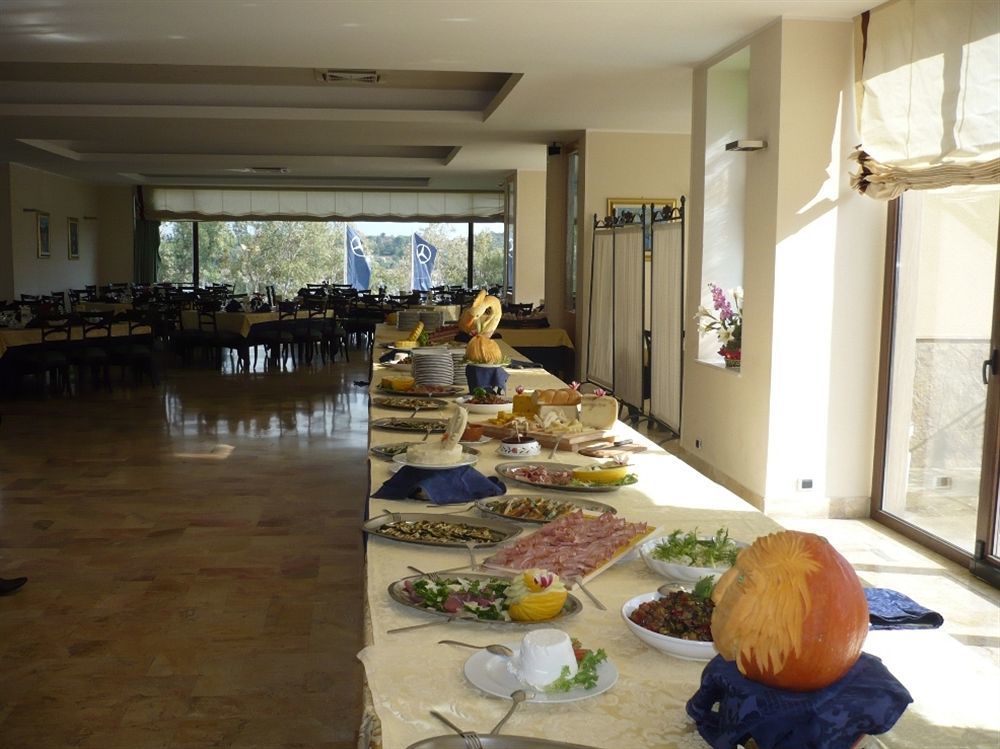 Hotel Riviera 3*